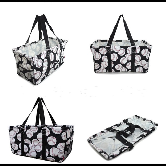 Lot of 4 softball items. tote, messenger, cosmetic bag & hooded blanket - Picture 5 of 6